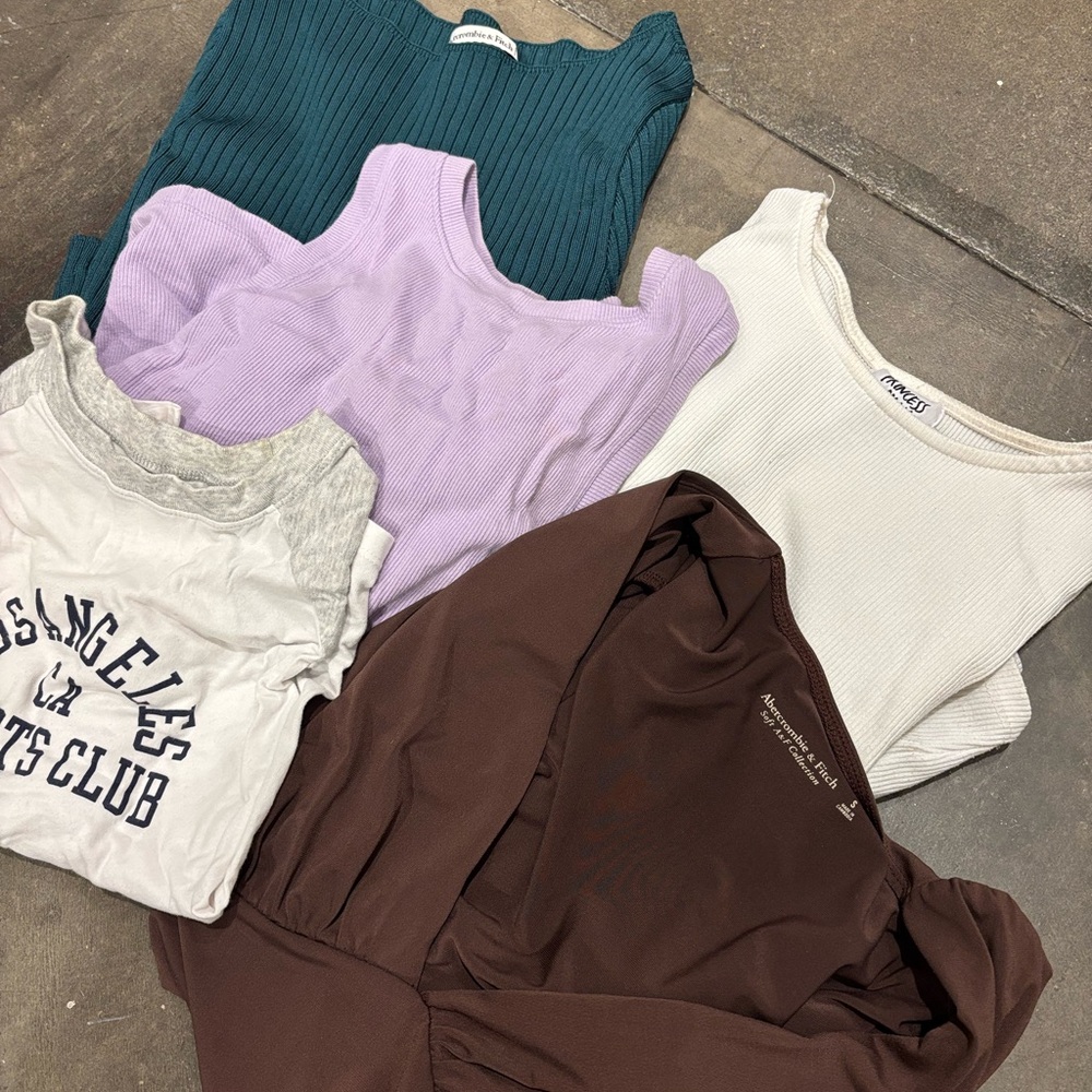Bundle: Women's Assorted Tops